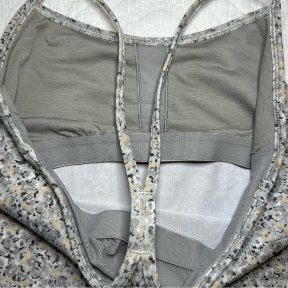 Lululemon Power Y Tank Top. Color: Petite Fleur Silver Spoon. Size: 6. - Picture 8 of 9